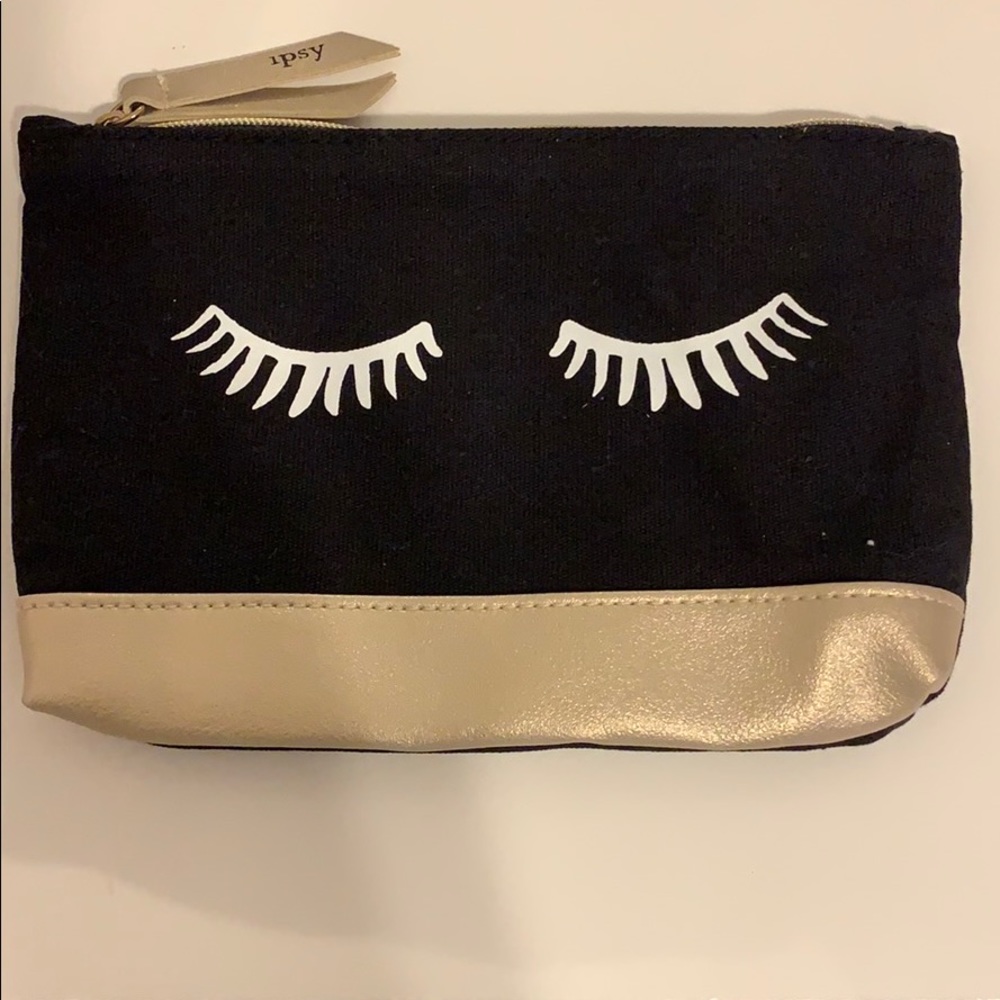 Cosmetic bag